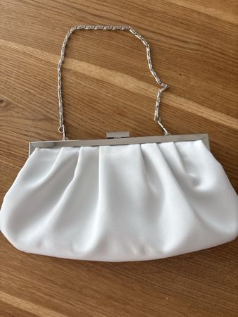 Brauttasche/ Clutch Ivory mit Metallkette guter Zustand