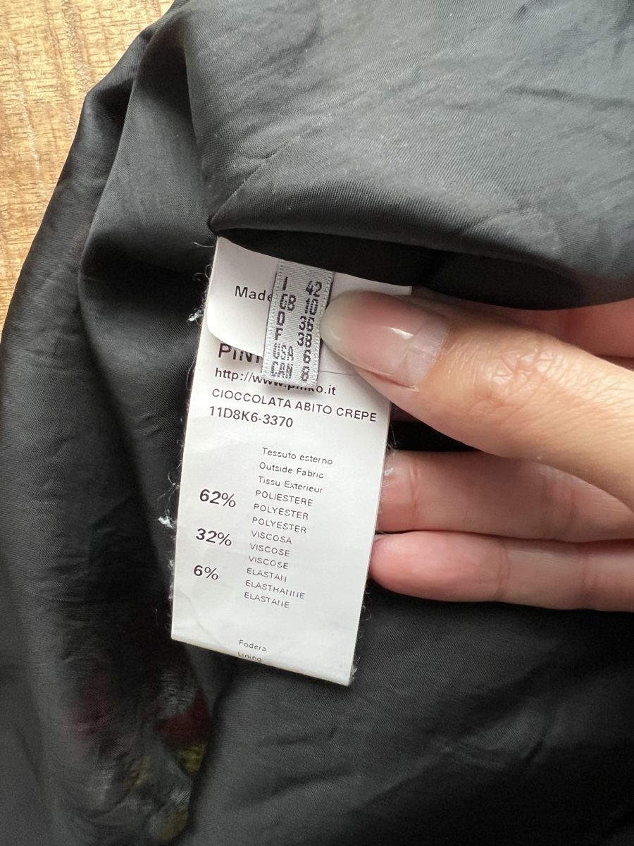 Pinko Kleider: Pinko Elegant Black Dress, Size M! – Gebraucht aus Cama von UnleashdByAna 2