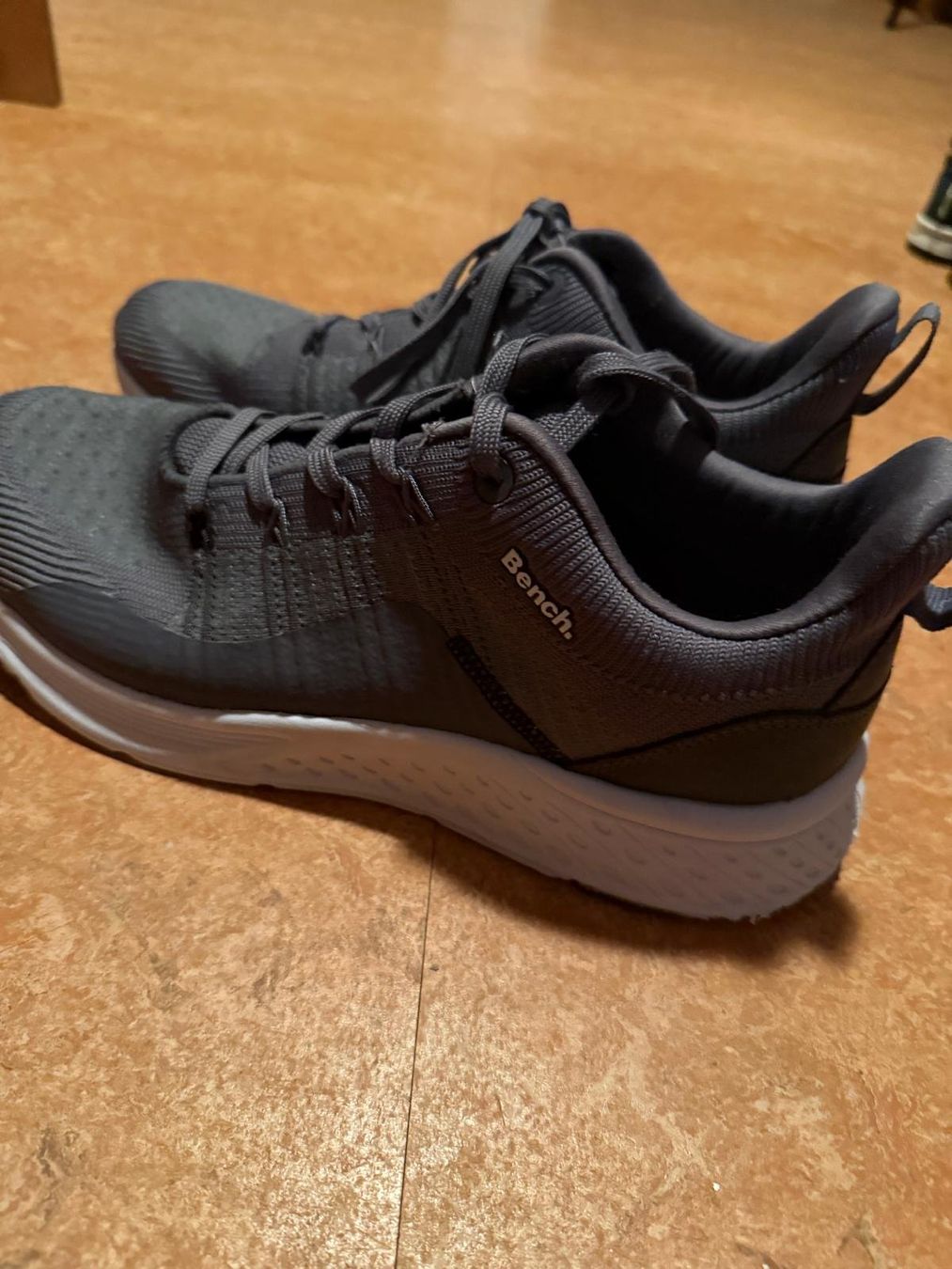 Bench Scarpe da uomo: Bench Herren Laufschuhe – Usato da Flawil venduto da Stella_3 4