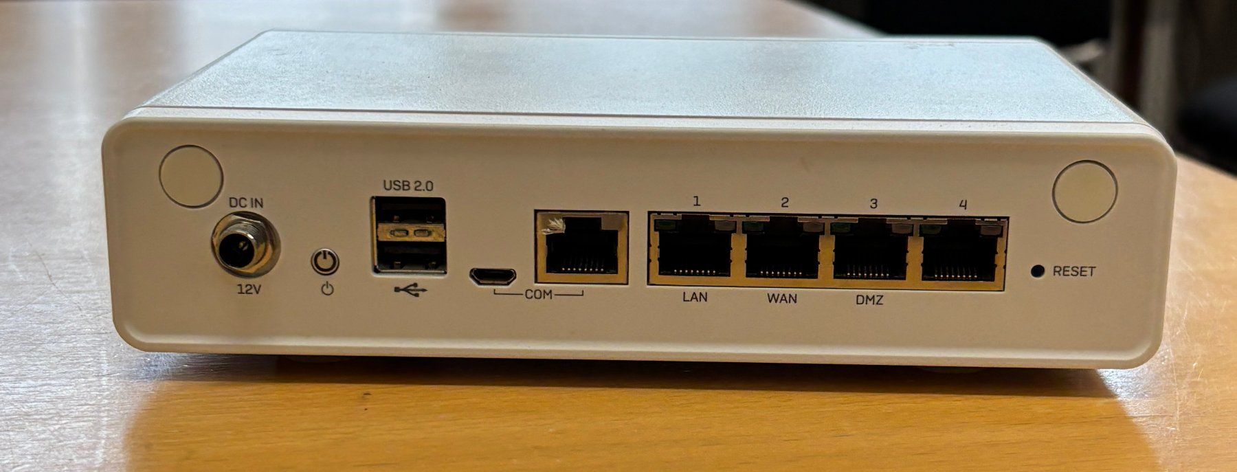 Sophos Firewall: SOPHOS XG 86 rev. 1 – Gebraucht aus Geroldswil von Kuale 1