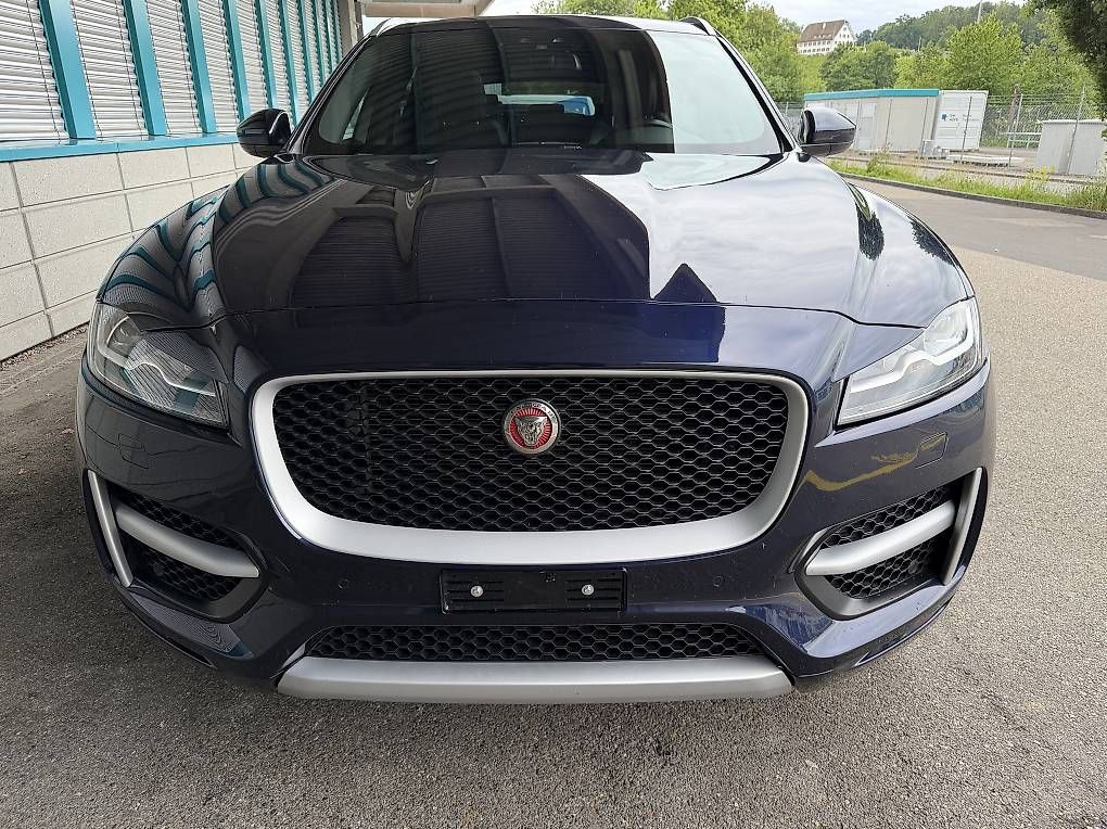 Automobili: Jaguar F- Pace 3.0 R Sport – Usato da Wollerau venduto da rio81 4