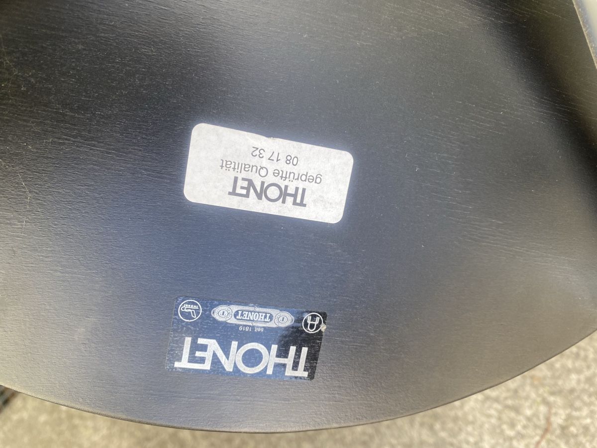 Thonet Stühle: Thonet Chairs – Gebraucht aus Dietikon von Tdaf33 3