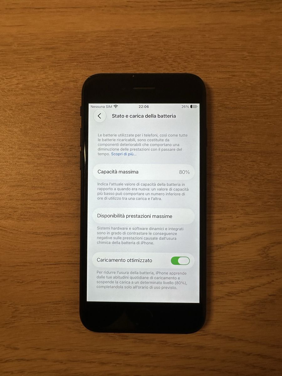 Apple Telefoni cellulari / Smartphones: iPhone SE 2022 – Usato da Cointrin venduto da res_nvs8 2