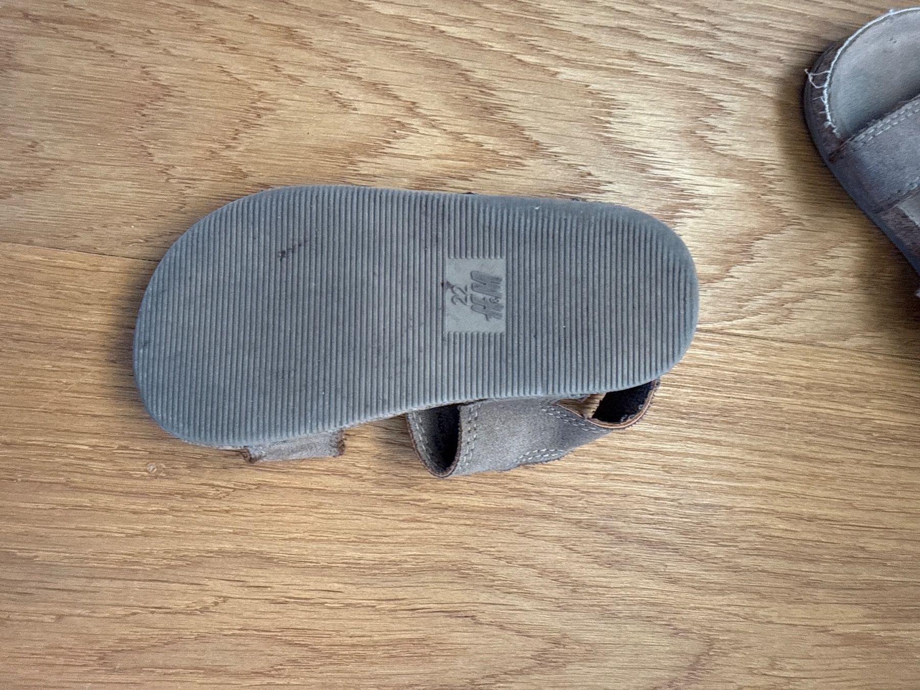 H&M Scarpe per ragazzi: Sandalen braun, Grösse 22 – Usato da Münchenbuchsee venduto da sterbsli 2