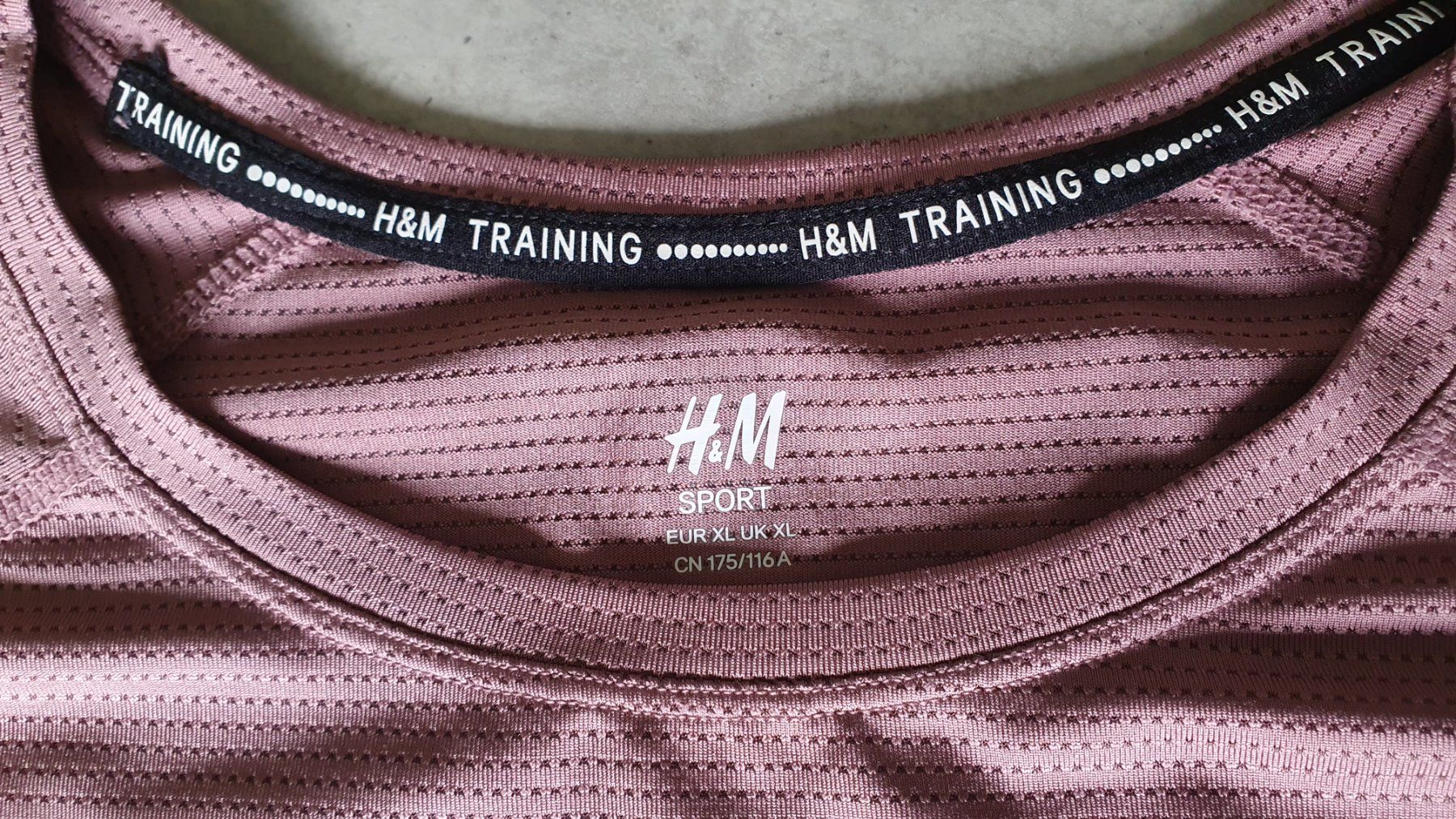H&M T-Shirts: Sport T-shirt XL – Neu (gemäss Beschreibung) aus Freienstein von Widder11 3