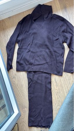 Ensemble pull et pantalon en maille marron/bordeaux T. M