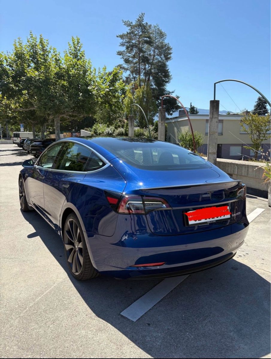 Tesla Autos: Tesla model 3 performance à vendre  – Gebraucht aus Moudon von EdouBoy 2