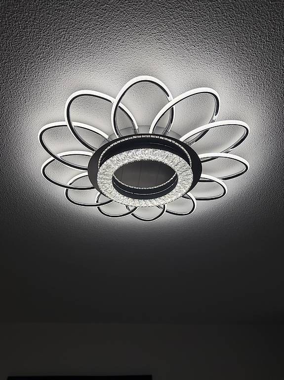 Lampadari & plafoniere: Lustre / plafonnier LED design – Usato da Moudon venduto da Shiti10