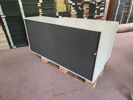 schöner Lateralschrank mit Schlüssel 160x44cm H: 76cm
