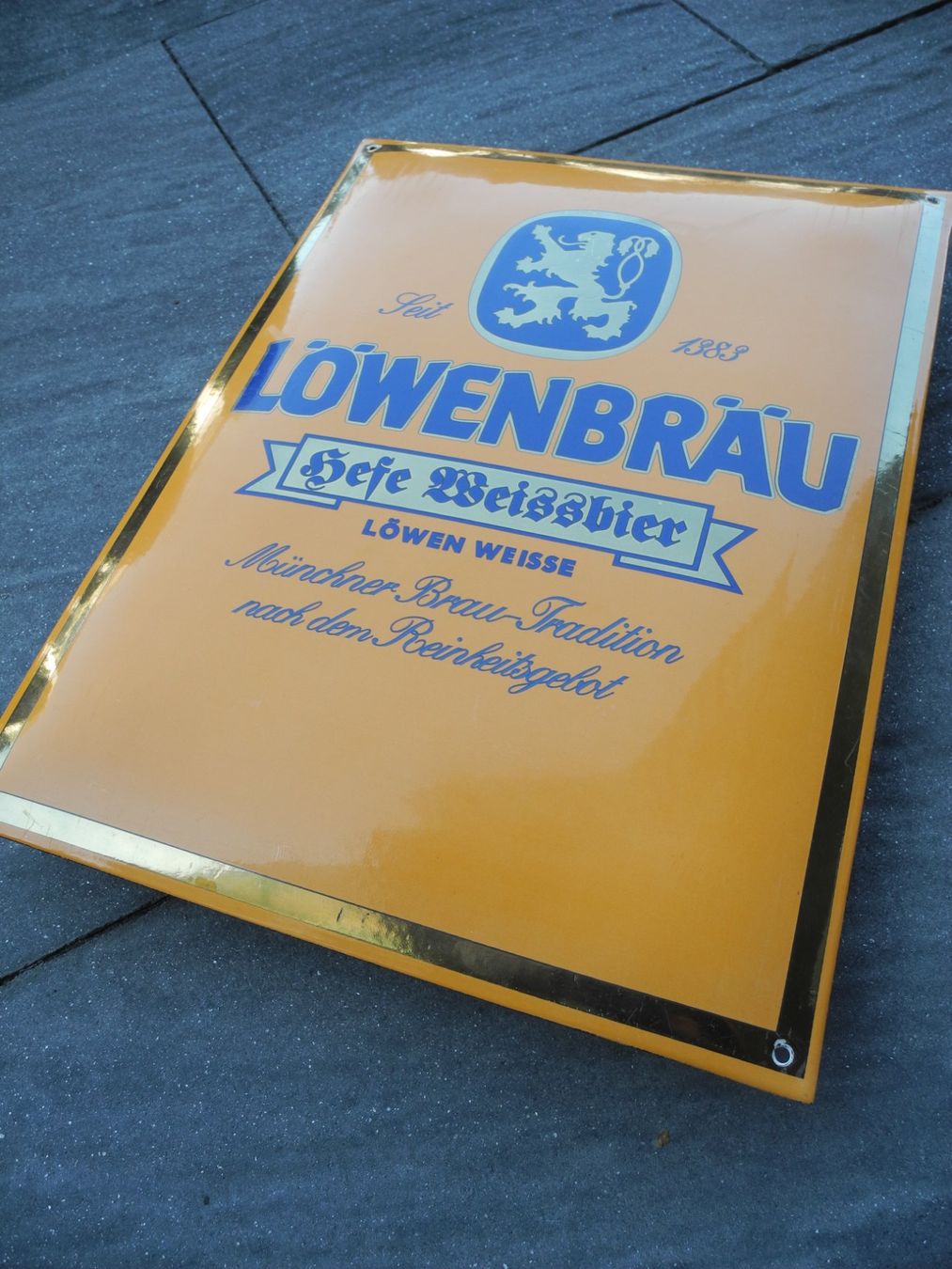 Löwenbräu Insegne: LÖWENBRÄU MÜNCHEN EMAILSCHILD – Usato da Reinach AG venduto da Huckleberrysix 2