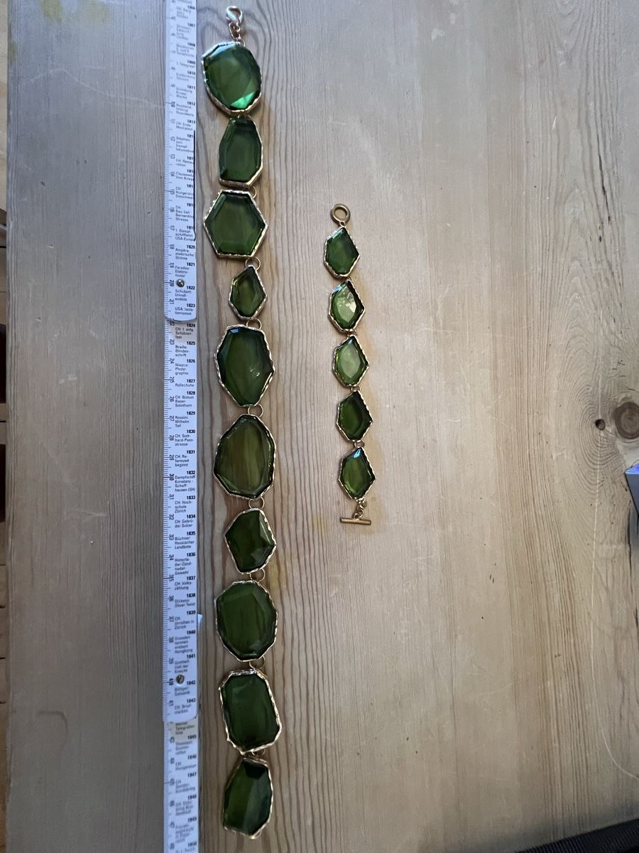 Bracelets: Modeschmuck grün/gold farbig – Neuf (Voir description) à schaffhausen par Oranjeboven 2