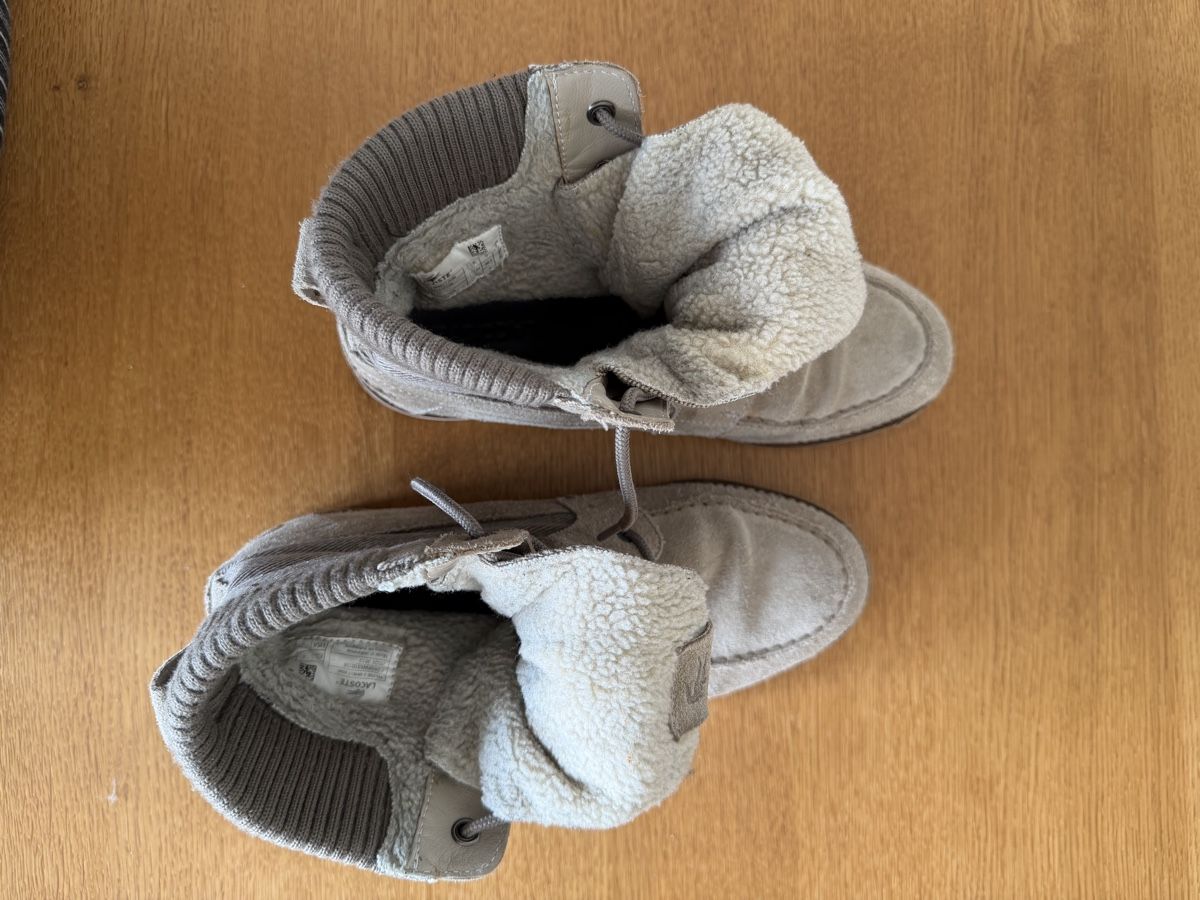 Lacoste Scarpe da donna: Lacoste Winterboots Wildleder Beige Gr.39.5 – Usato da Zürich venduto da moramses 4