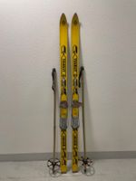 Ski (F 11), Ski, ohne Kanten, Lauffläche Holz, mit Stöcken
