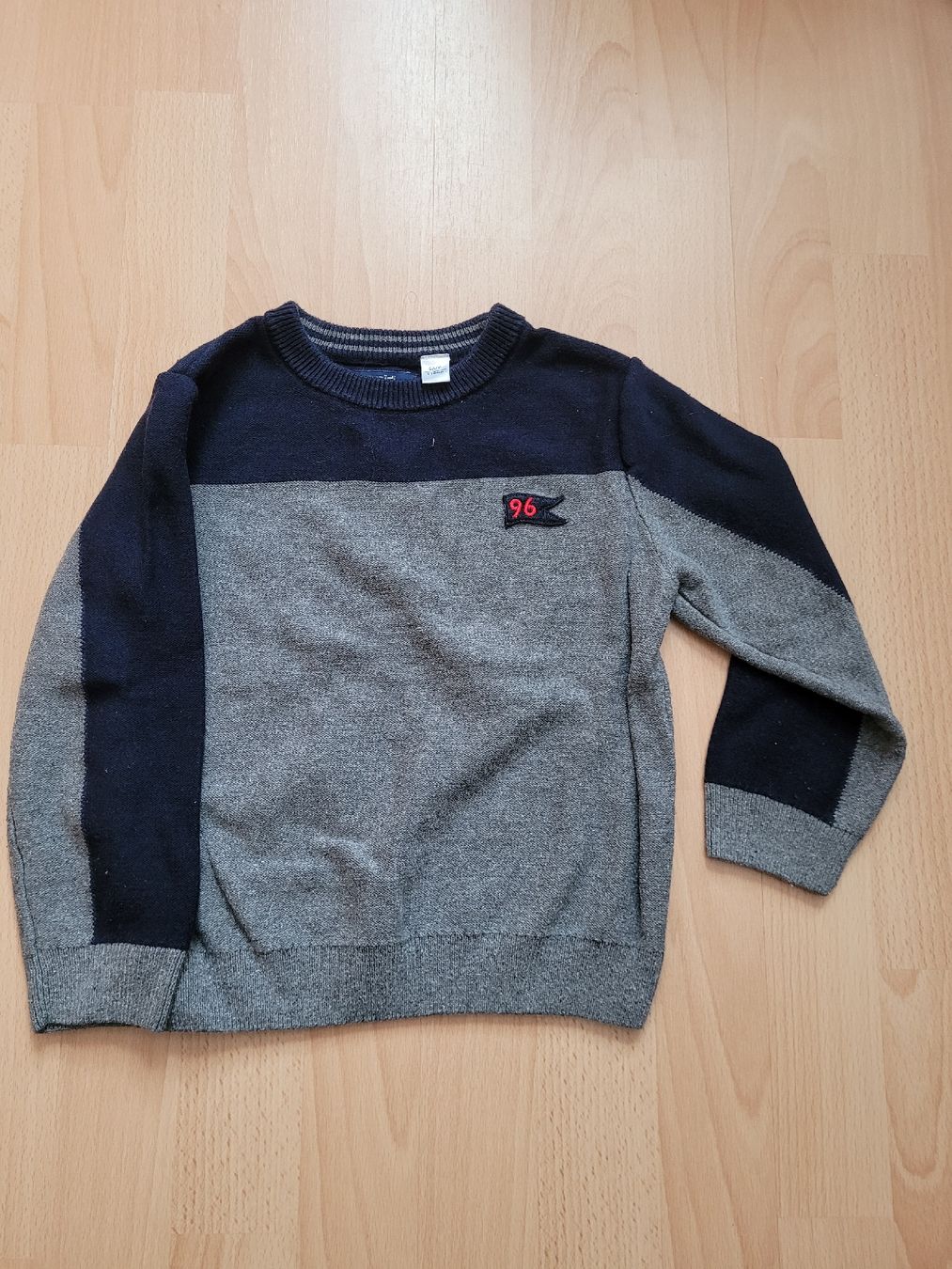 Maglioni & Felpe: Pullover gr. 110 – Usato da Inwil venduto da Flower2325