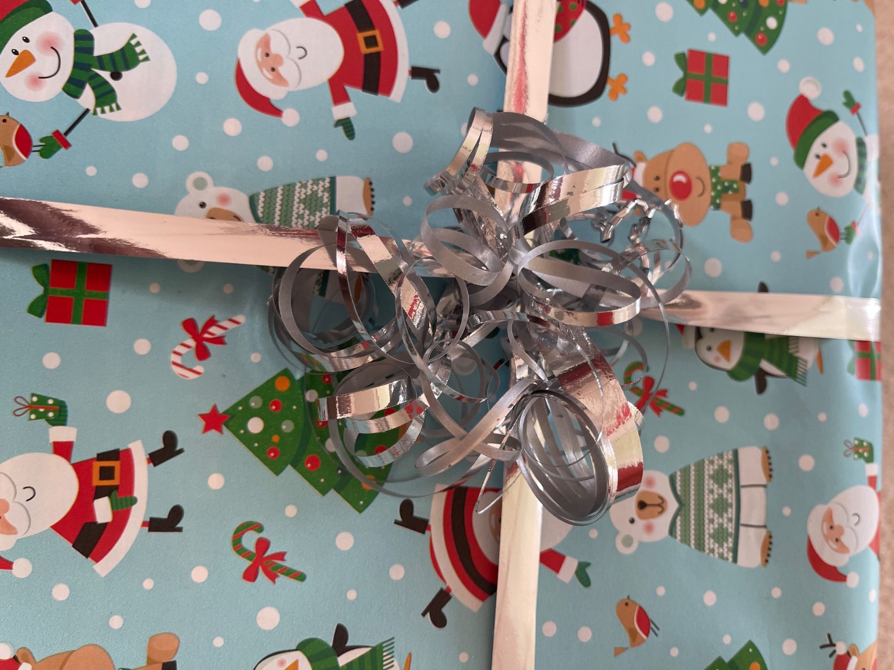 Nastri decorativi: Zange um Geschenk-Bändeli schön zu gestalten – Usato da Zollikon venduto da dorean 1