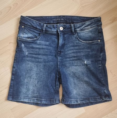Kurze Jeanshose/Shorts blau