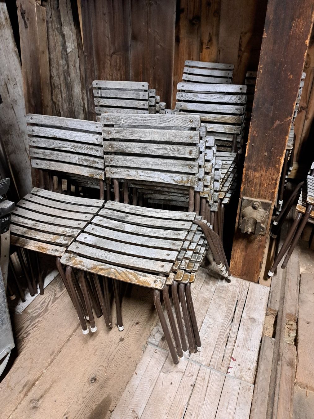 Sedie: 35stk Gartenstühle, Beizenstühle, Restaurantstühle – Usato da Matten(St.Stephan) venduto da brocanteur86 6