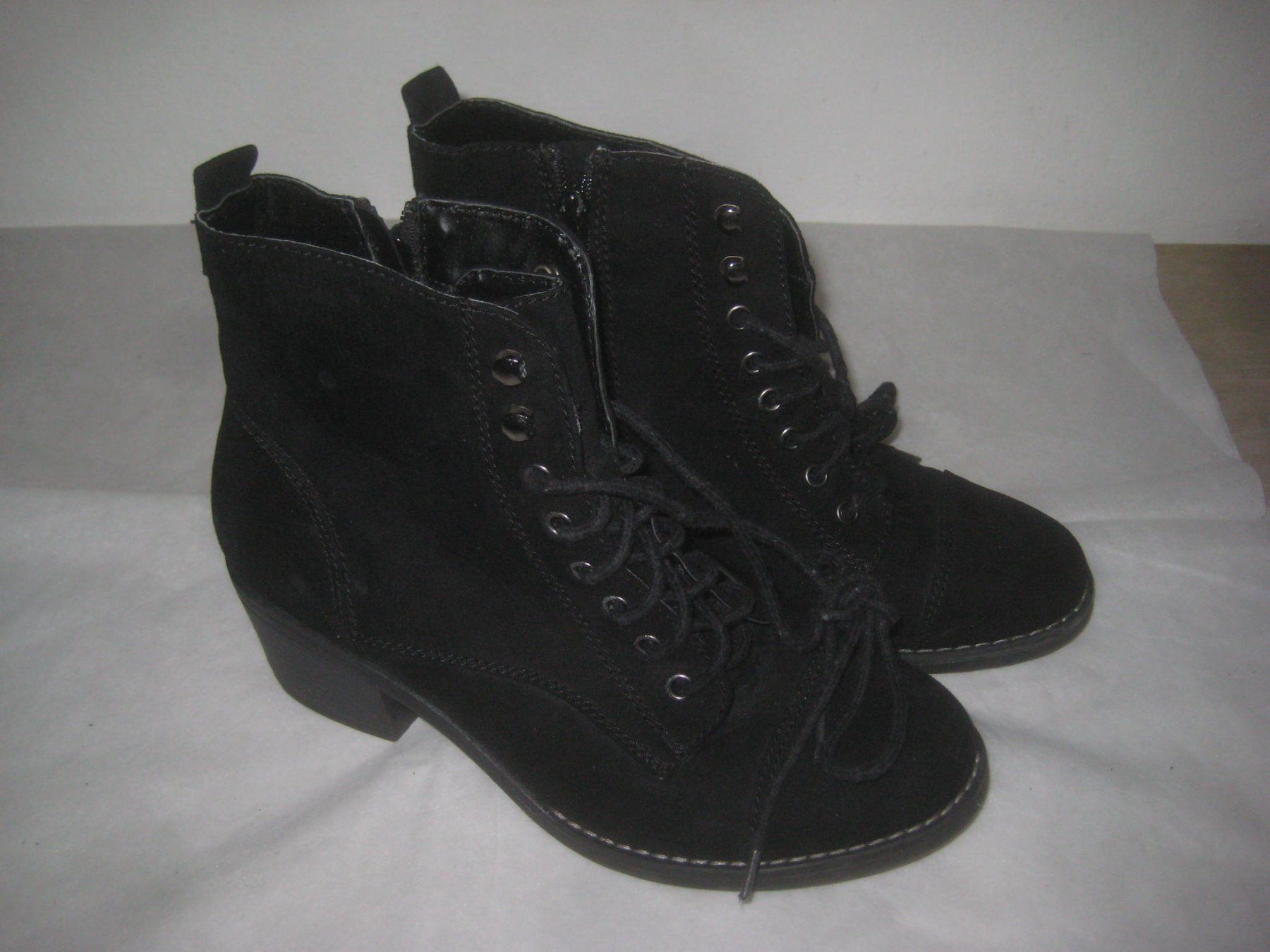Scarpe da donna: DAMEN  STIEFELETTEN – Nuovo (secondo la descrizione) da Uster venduto da flocke1