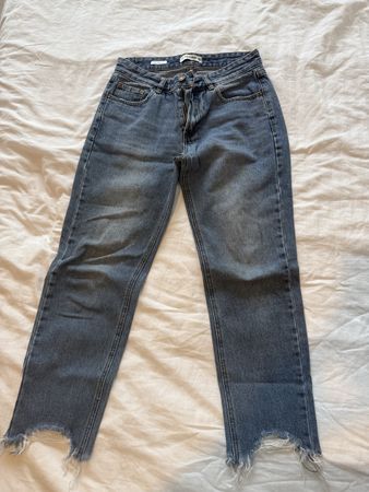 Jean Pull&Bear Délavé Taille Haute - Look Tendance Été!