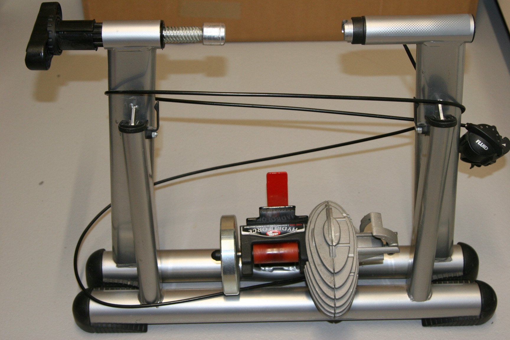 Hometrainer: Elite Hydroforce Velo Rollentrainer – Gebraucht aus Büren an der Aare von Sabinem71 1