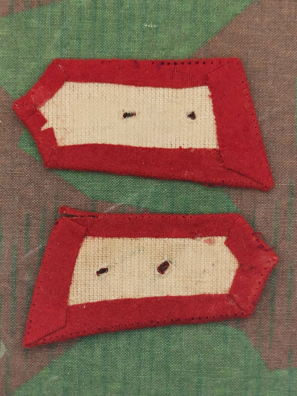 Schweizer Armee Placchette & Badge: Kragenpatten Ord. 1940 – Usato da Bauma venduto da SwissMilitaria 1