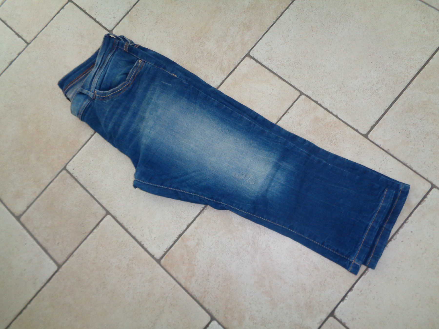 C&A Jeans: Jeans 3/4  C&A  Grösse 40 – Usato da Kreuzlingen venduto da Robi-2003 4