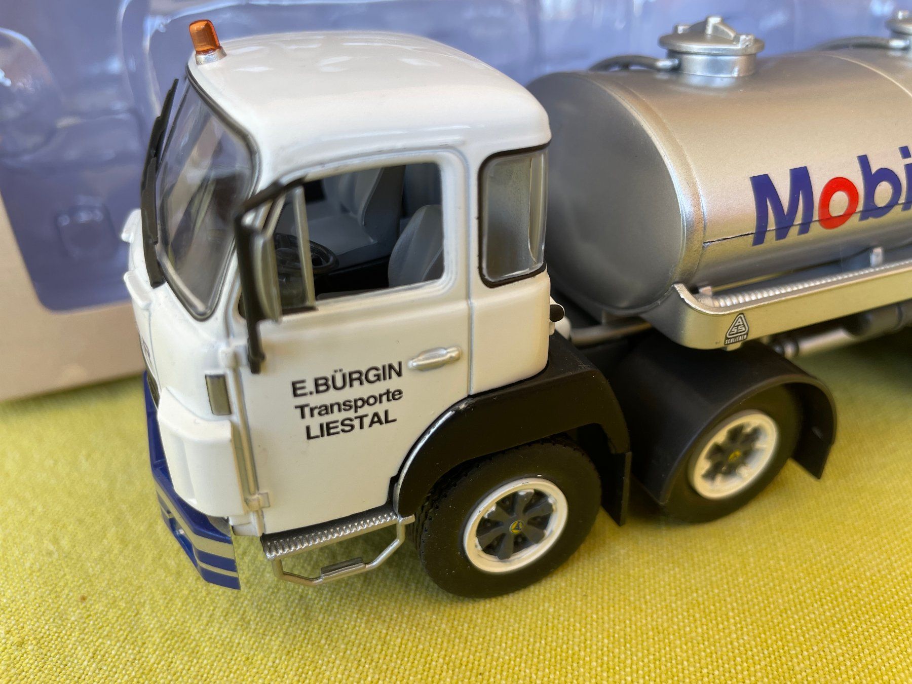 Saurer Modellautos: Saurer-Modell 4-Achser 1:43  "Bürgin Liestal" – Neu und originalverpackt aus Arbon von atorum 4