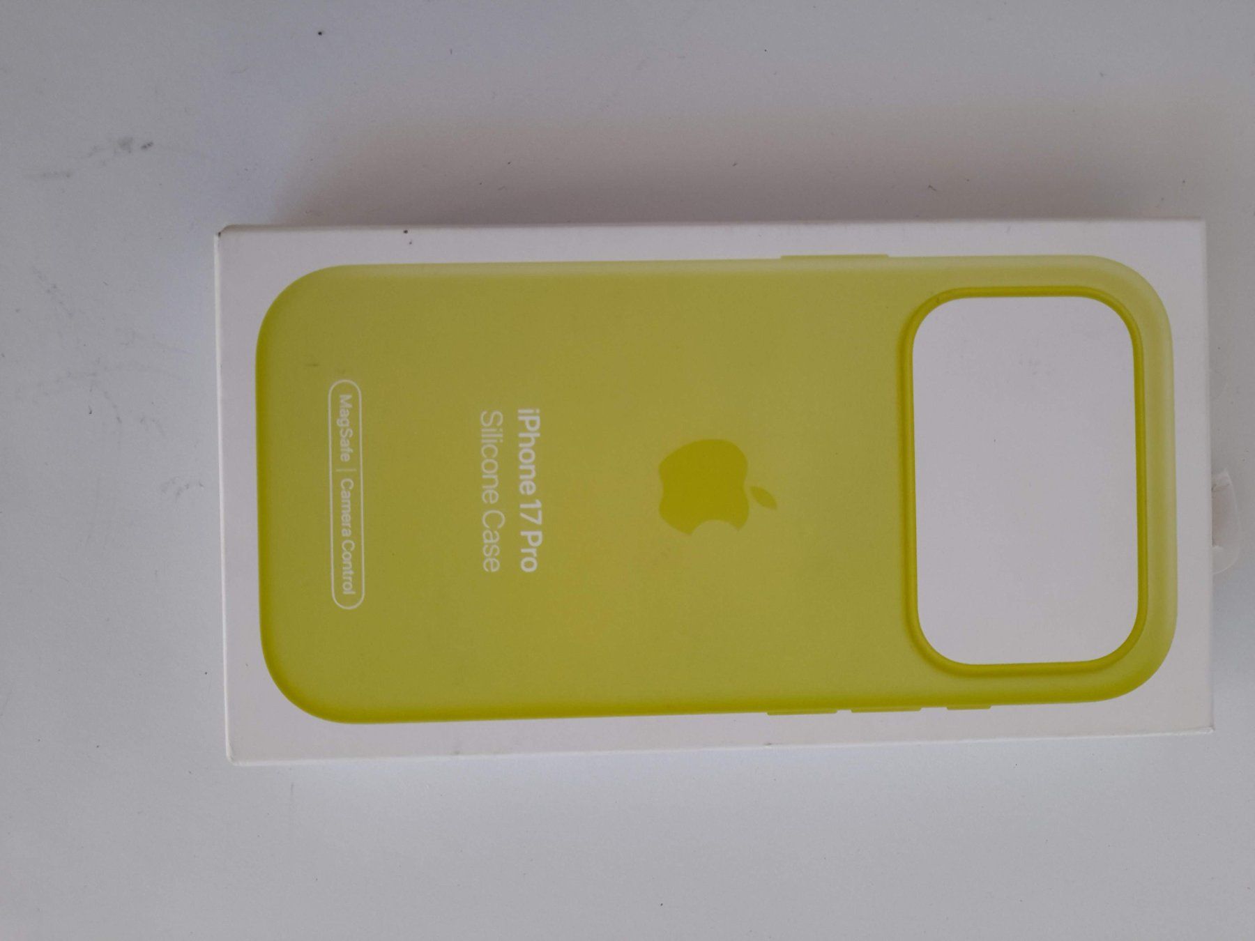 Apple Covers & Schutzfolien: APPLE iPhone 17 Pro Silikon Case neongelb – Neu (gemäss Beschreibung) aus Liebefeld von Restwert_Liebefeld 3