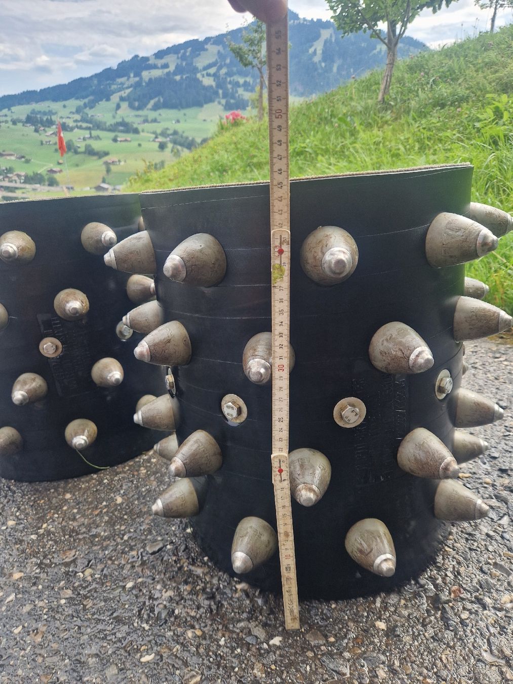 Aebi Pneus & Kompletträder: Flexispike / Stachelwalzen – Gebraucht aus Saanen von Kla.93 3