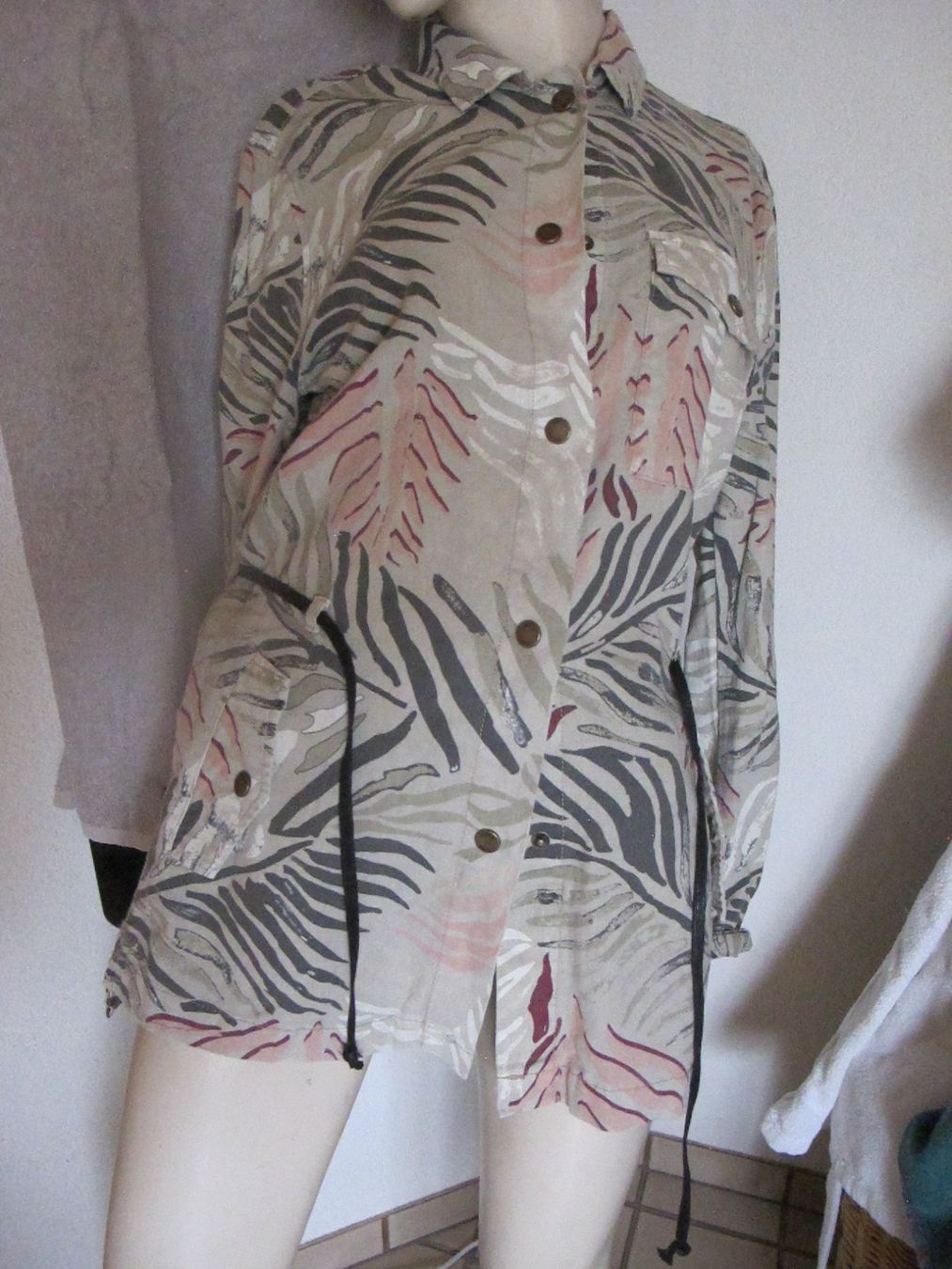 Camicette: Wunderschöne Sommerjacke Blazer Leinen Gr.M – Nuovo (secondo la descrizione) da Löhningen venduto da Chimae67 2