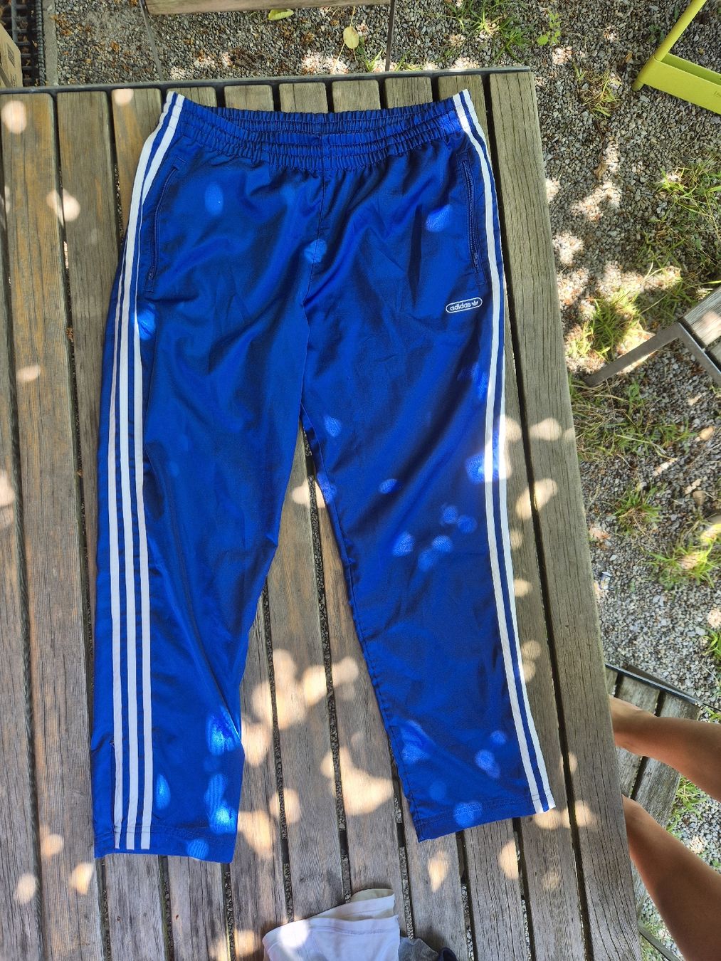 Adidas Pantaloni: Adidas Hose glänzig XL – Usato da Winterthur venduto da nel_6svj