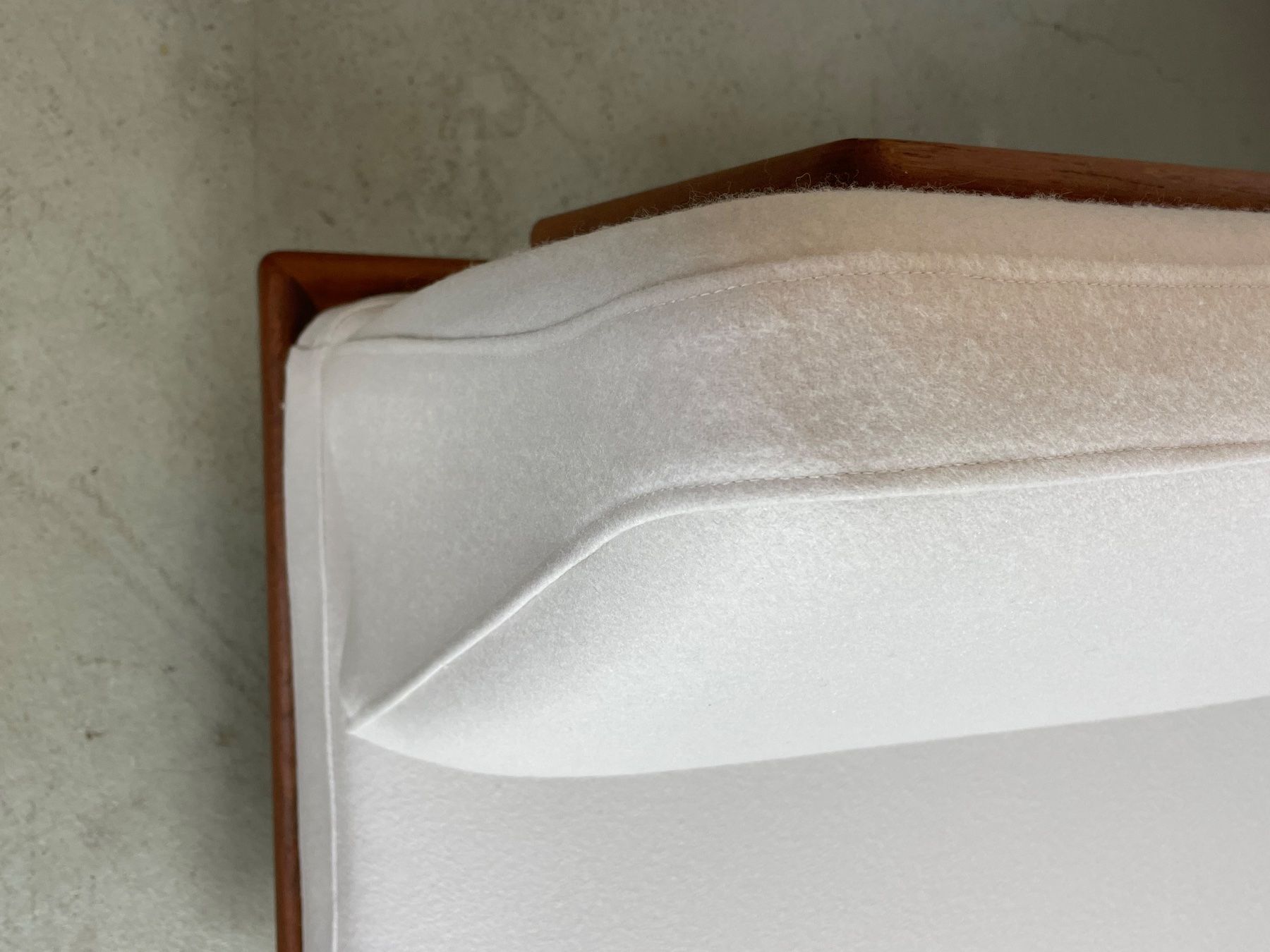 Sofas: Teak Daybed Minerva Hvidt & Mølgaard 2er Sofa restauriert – Gebraucht aus Basel von MidMod20C 4