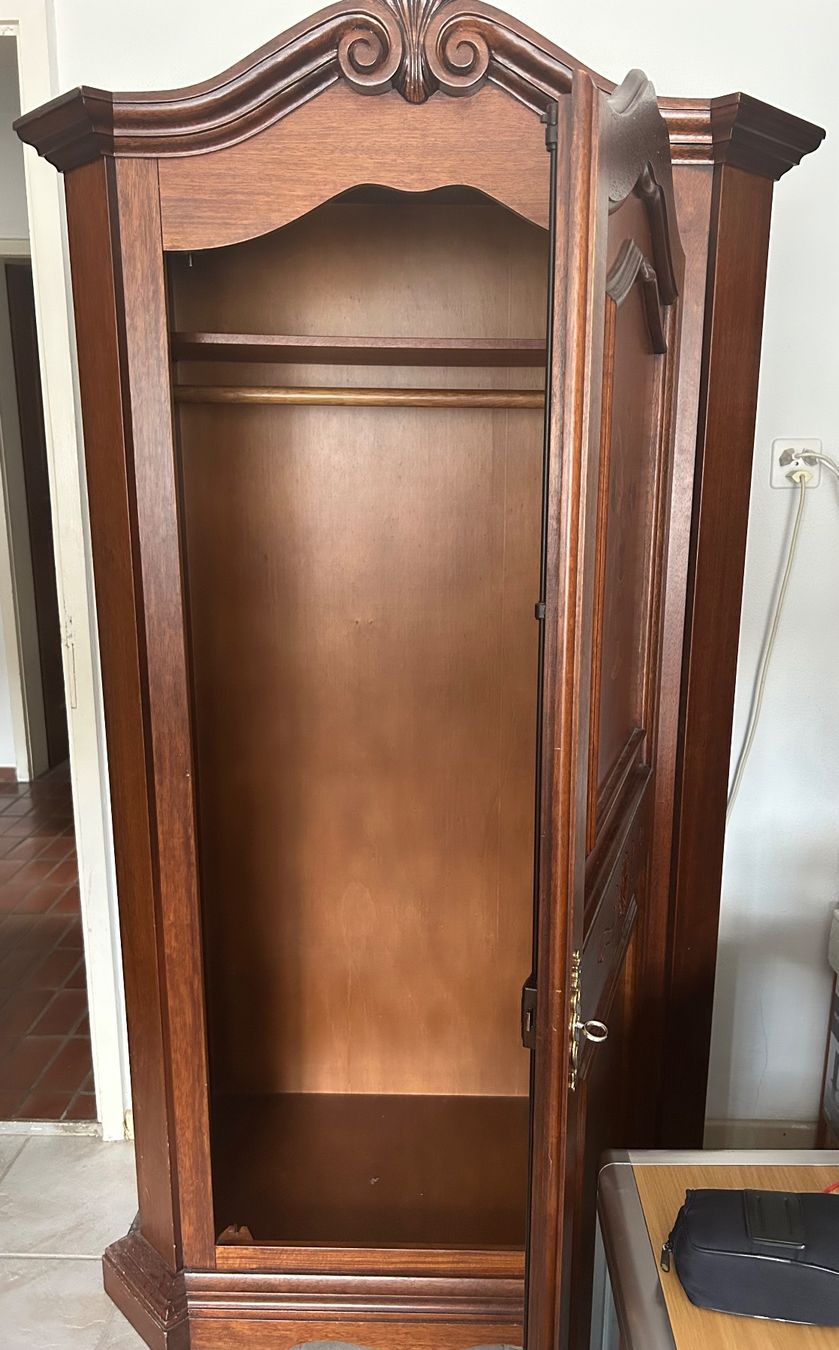Armadi: Bauernschrank – Usato da Riehen venduto da Rodiba 1