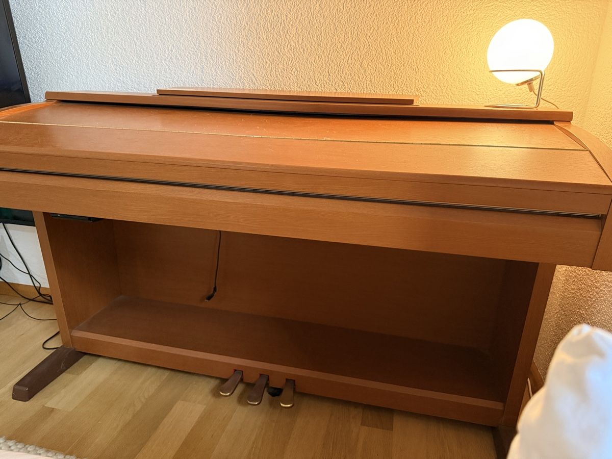 Yamaha Musikinstrumente: Yamaha Clavinova CVP 303C – Gebraucht aus Riehen von meg_59bg 4