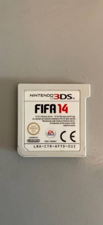 Jeux: FIFA 14 Nintendo 3DS – D'occasion à Zürich par Mika.monod