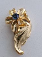 Stilvolle Blumenbrosche aus den 50ziger Jahren, goldfarben