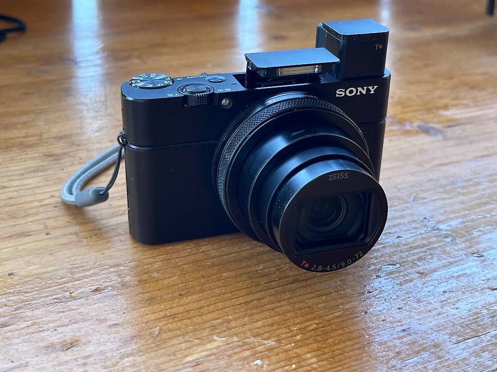 Sony Fotocamera: Sony RX100 VII Premium-Kompaktkamera – Usato da Lenz venduto da Klimbim7083