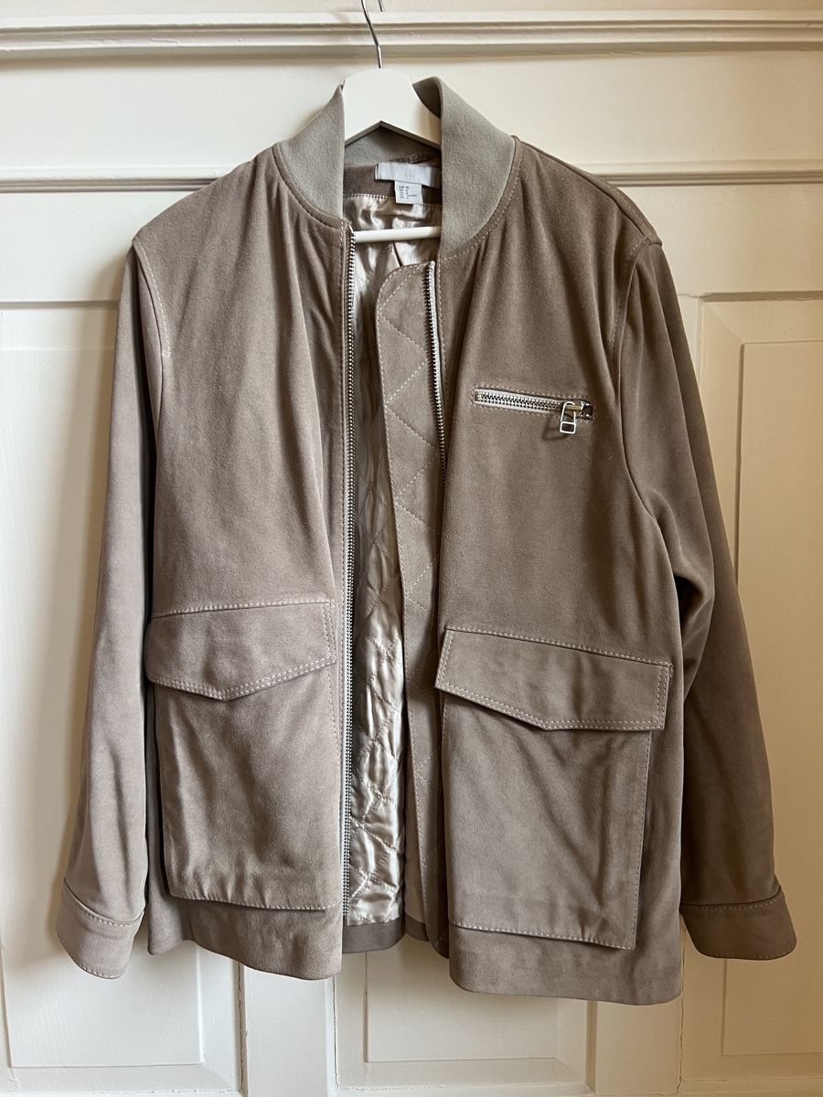 H&M Giacche: H&M beige suede leather jacket – Nuovo (secondo la descrizione) da Zürich venduto da Mirouch