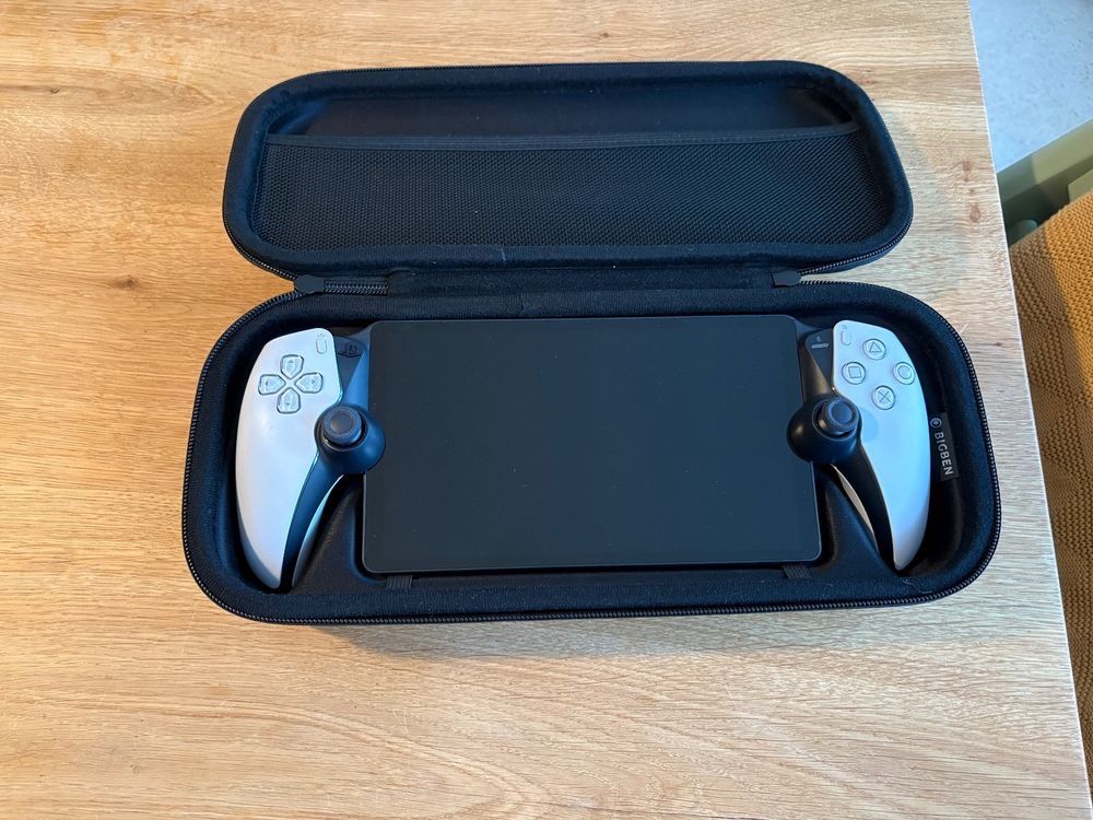 Sony Console: Sony Playstation Portal – Usato da Zürich venduto da mel_dxr8 2