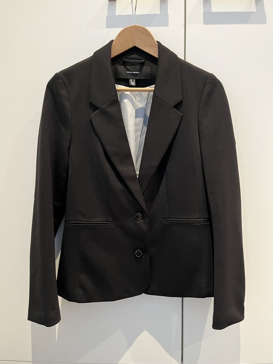 Completi & Tailleur: Vero Moda Damen Blazer S – Usato da Baden venduto da zi_ai