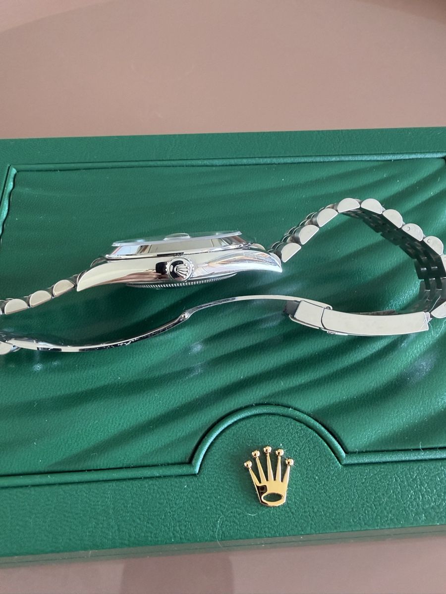 Rolex Orologi: Rolex Datejust 41 Mint Green  – Usato da Thalwil venduto da LLIIOORR 2