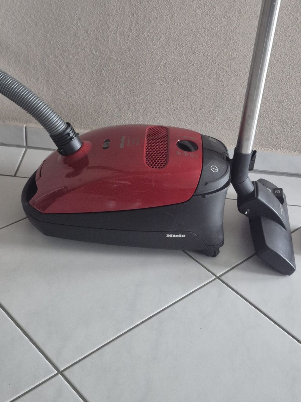 Miele Staubsauger & Zubehör: Miele Classic C1 Staubsauger – Gebraucht aus Bremgarten AG von valia67 3