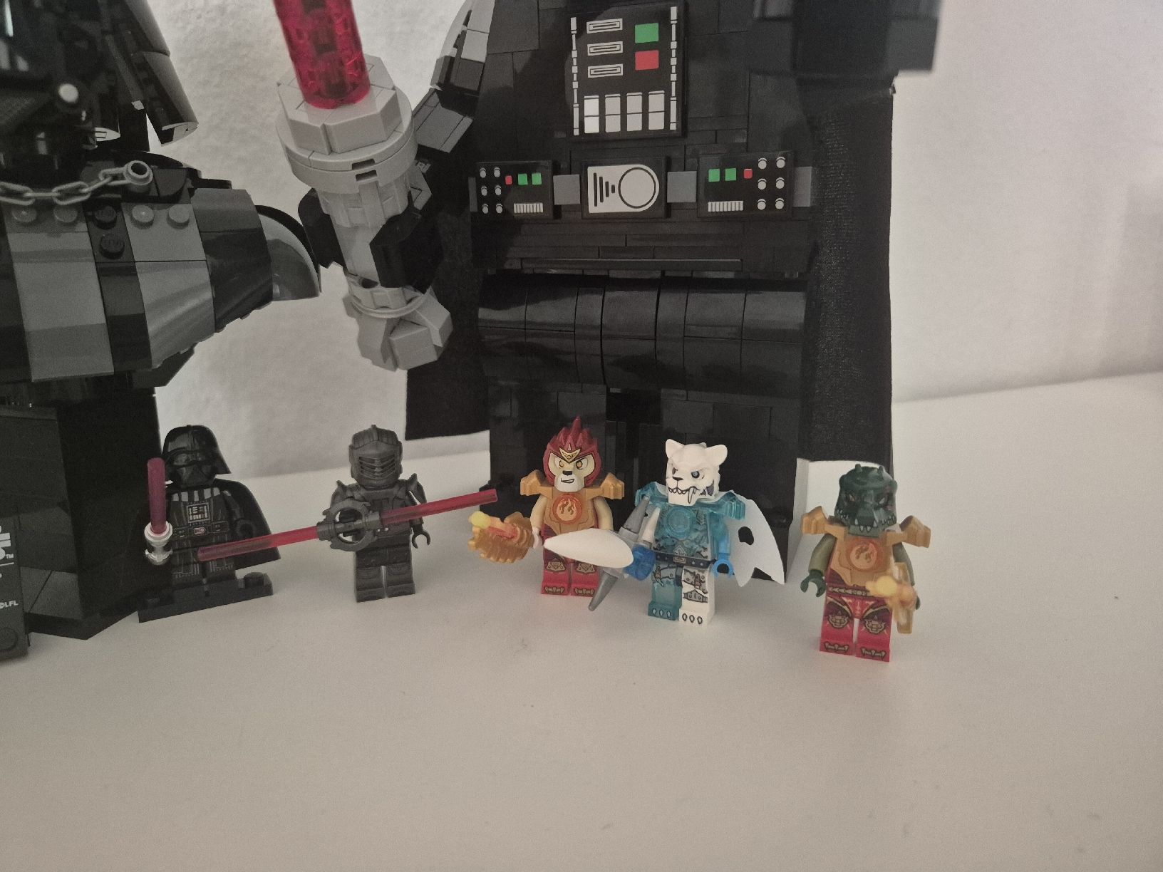 Lego Statuette: Lego Star wars/Chima Sets und Minifiguren – Nuovo (secondo la descrizione) da Neuenhof venduto da Alex5432. 2