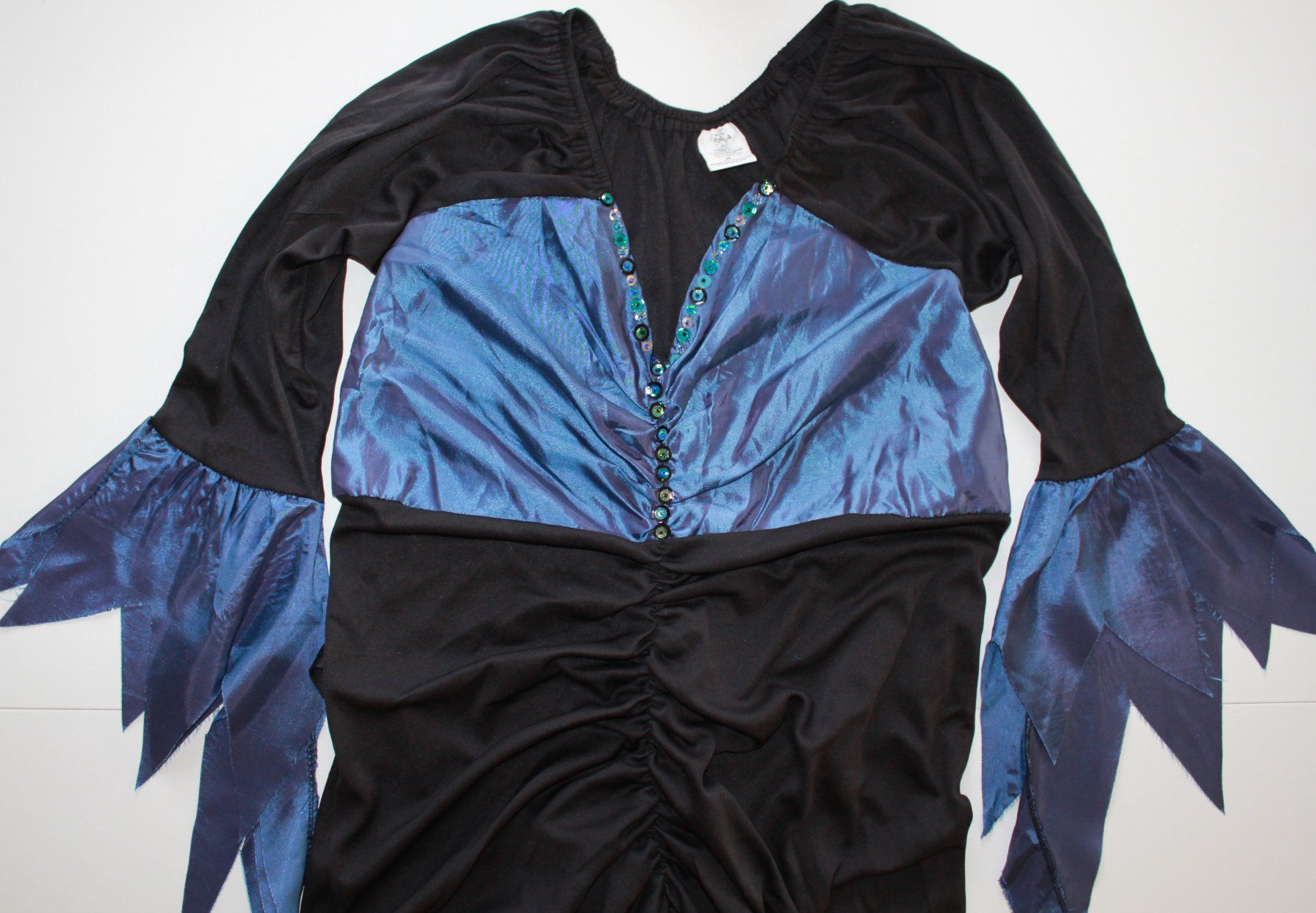 Costumi: Costume sorcière / Hexe t. M – Usato da Peseux venduto da CoolShoping 3