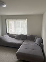 Ecksofa grau Stoff mit Chaiselongue guter Zustand