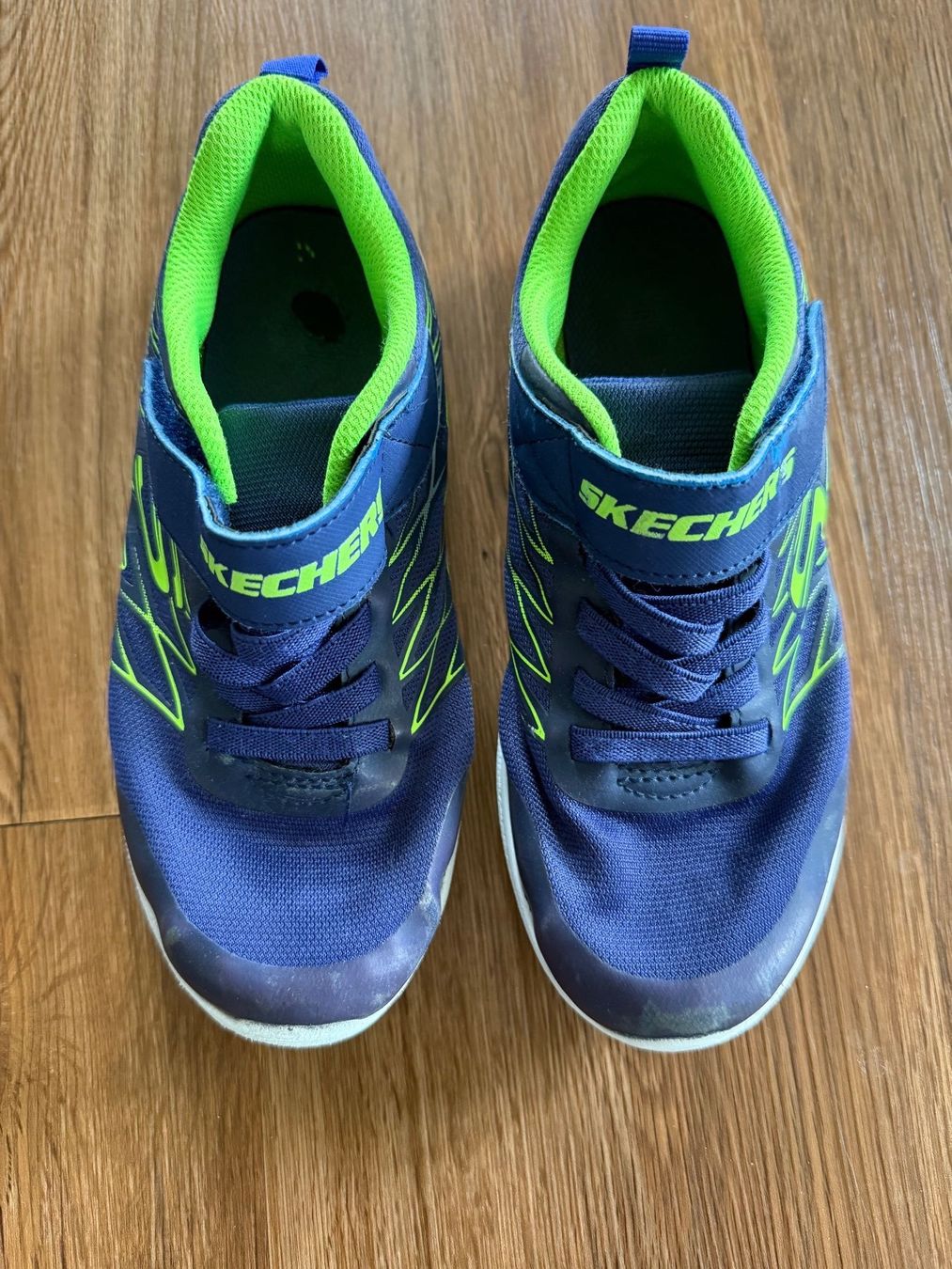 Scarpe per ragazzi: Turnschuhe Gr.35 von Skechers – Usato da Rorbas venduto da Maioc