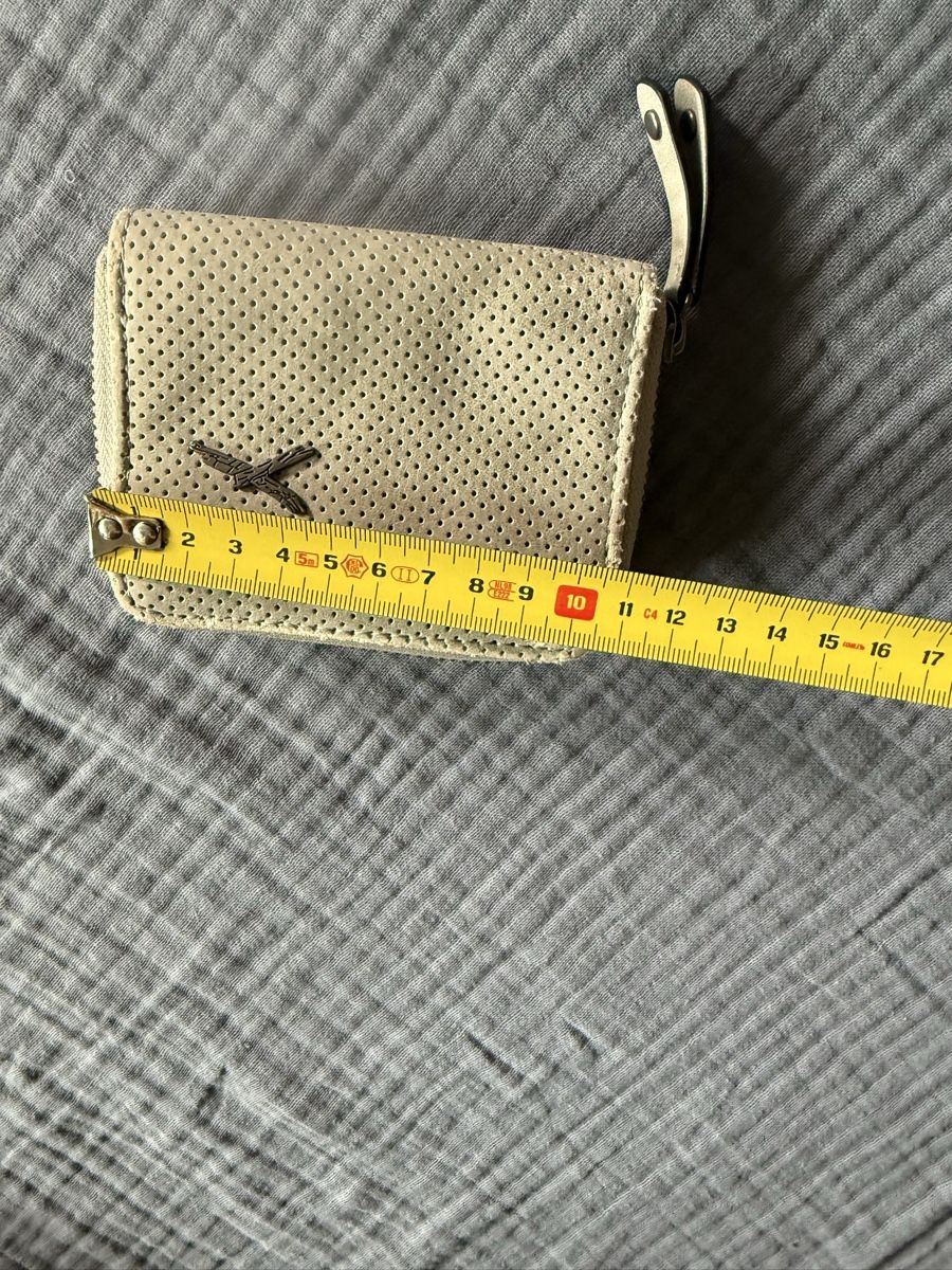 Brieftaschen: Geldbörse perforiert hellbeige gebraucht – Gebraucht aus Perlen von SPICE24 4