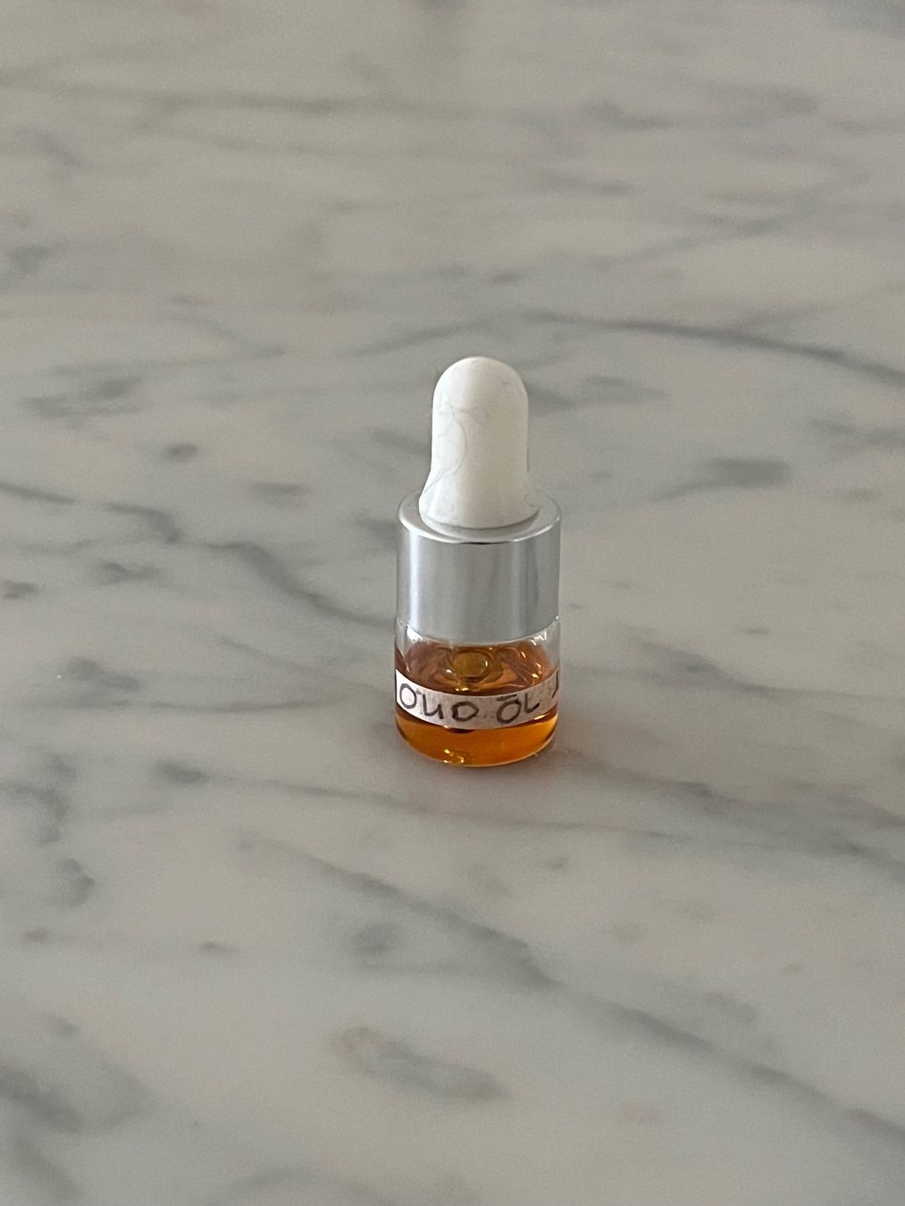 Profumi & Eau de Toilette: 100% reines Oud Öl 1ml – Usato da Wetzikon ZH venduto da MW.S