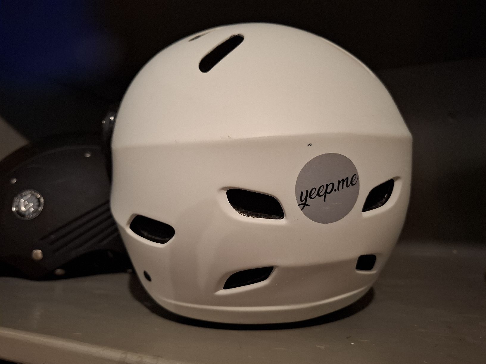 Caschi: Casque urbain yeep.me avec visière – Usato da Lausanne venduto da Ptite_Dame 1