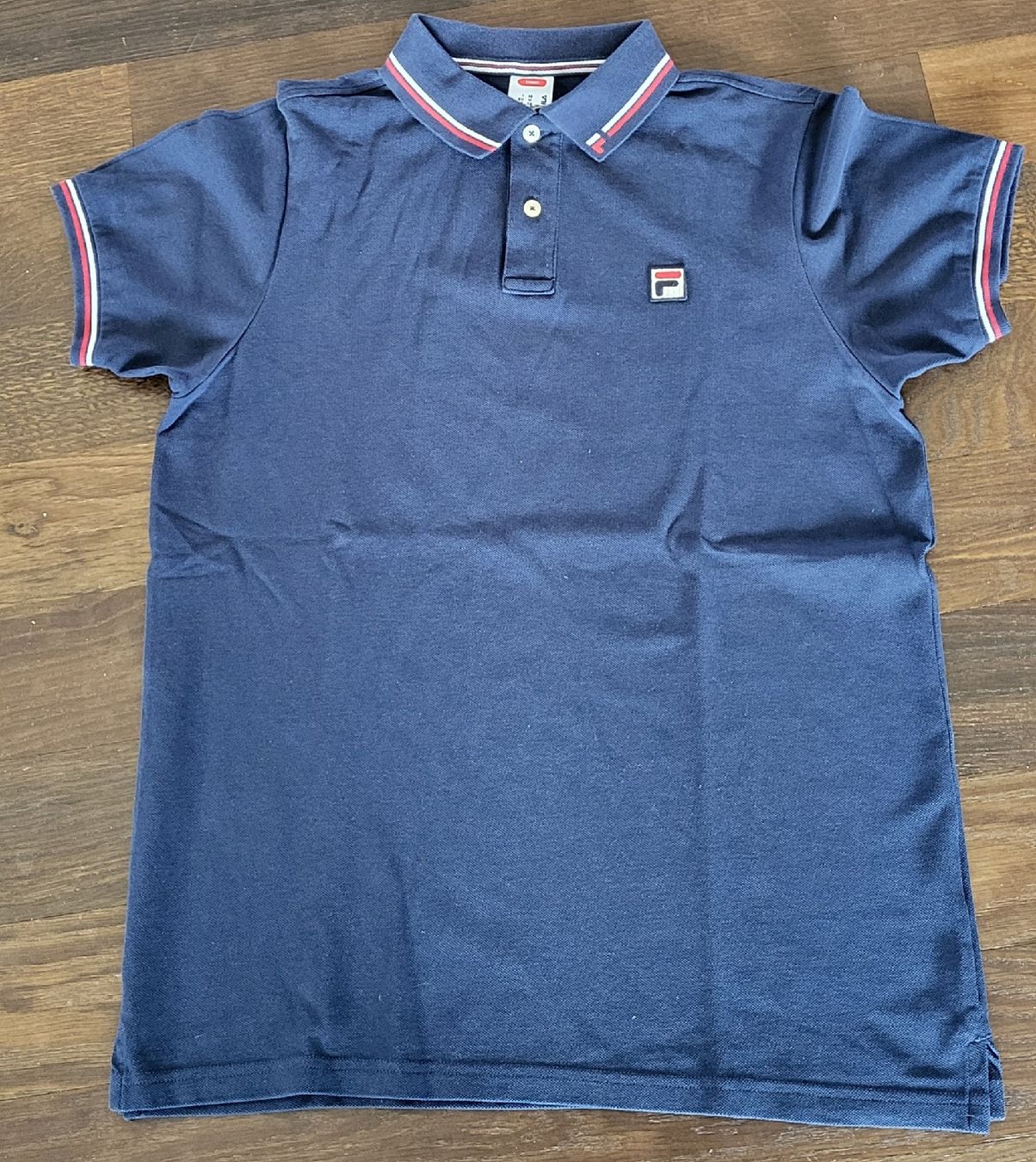Fila Magliette Polo: Fila Polo shirt M – Usato da Unterseen venduto da rej_lnk9